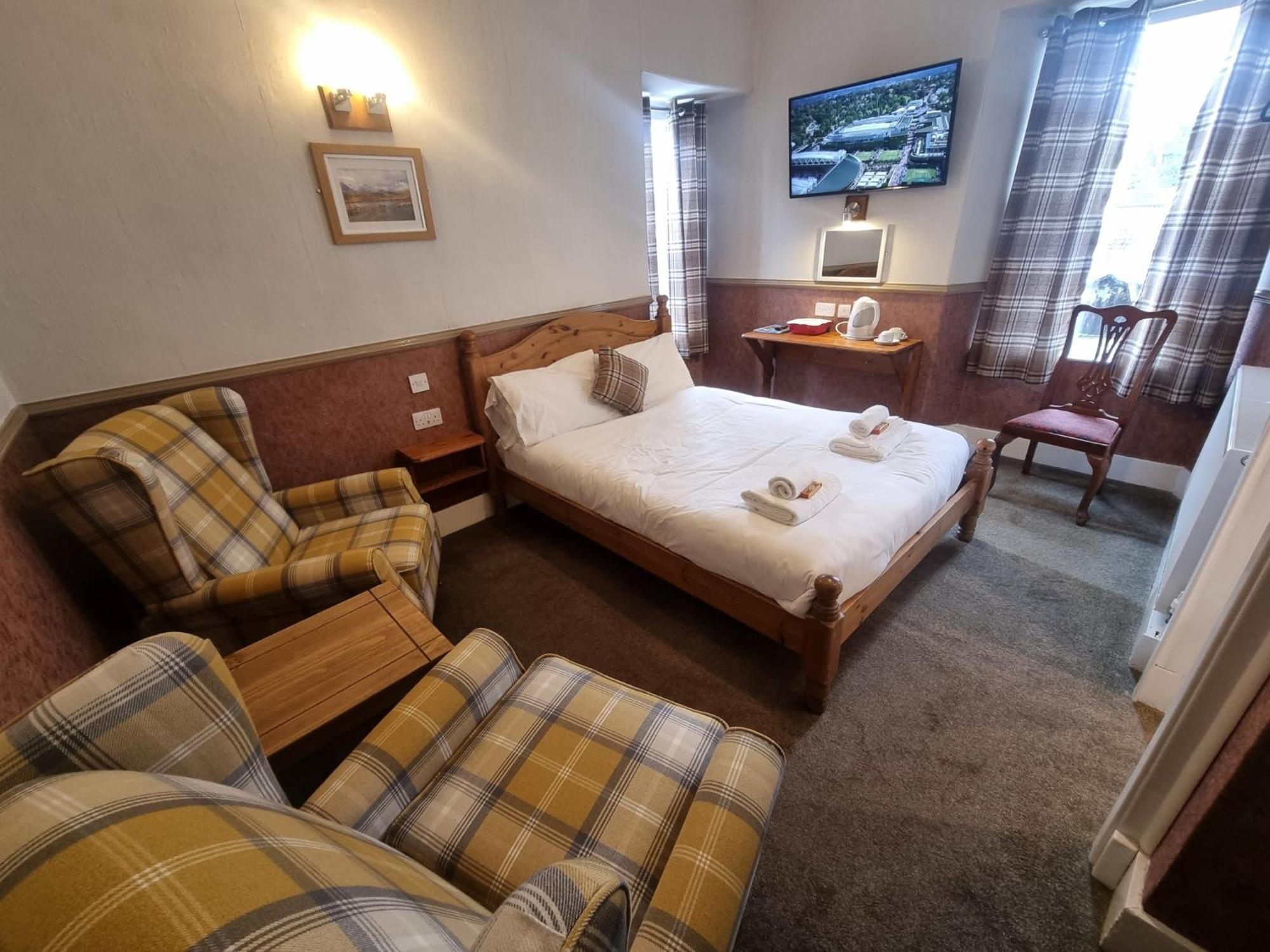 Roy Bridge Hotel ฟอร์ตวิลเลียม ภายนอก รูปภาพ